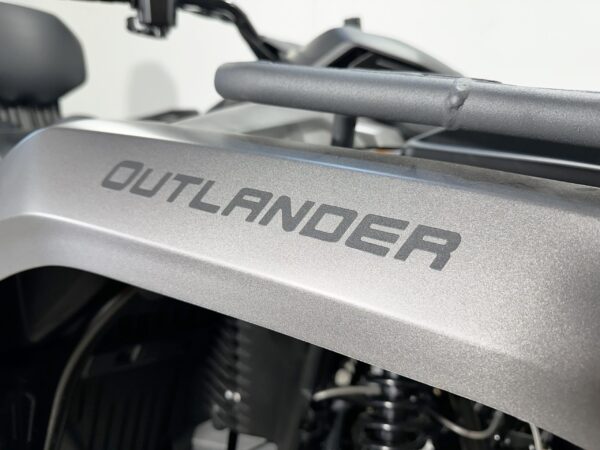 CAN-AM Outlander MAX XT 700 2024 - Image 8